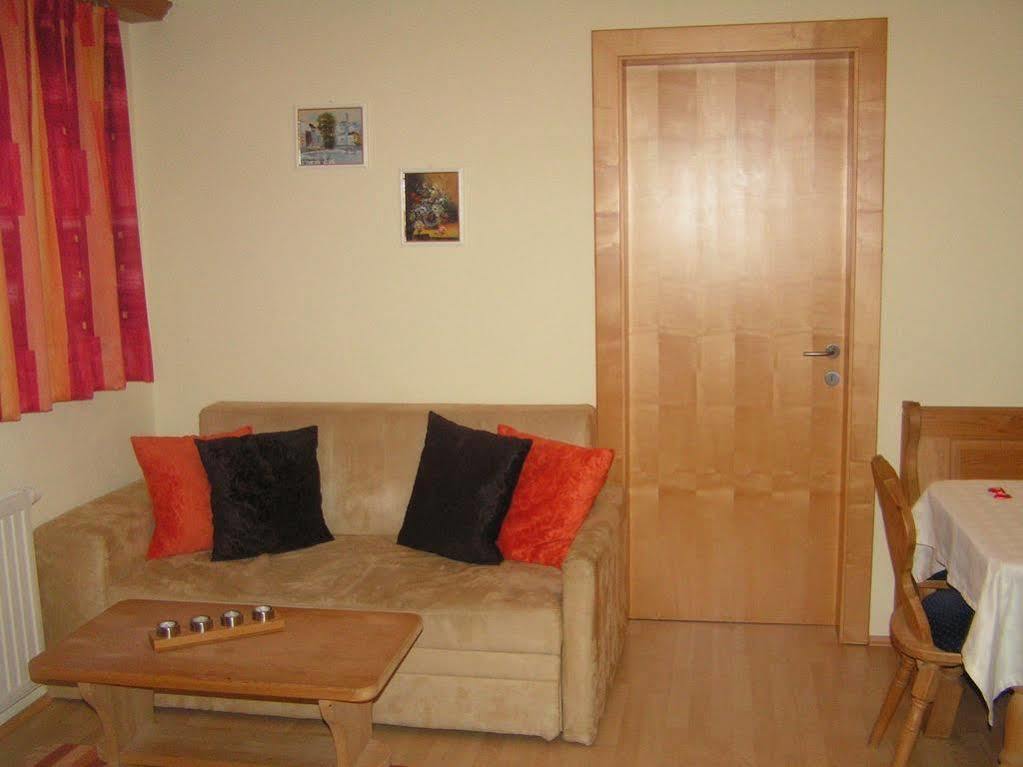 Häus`l Am Ruan Aparthotel 4*